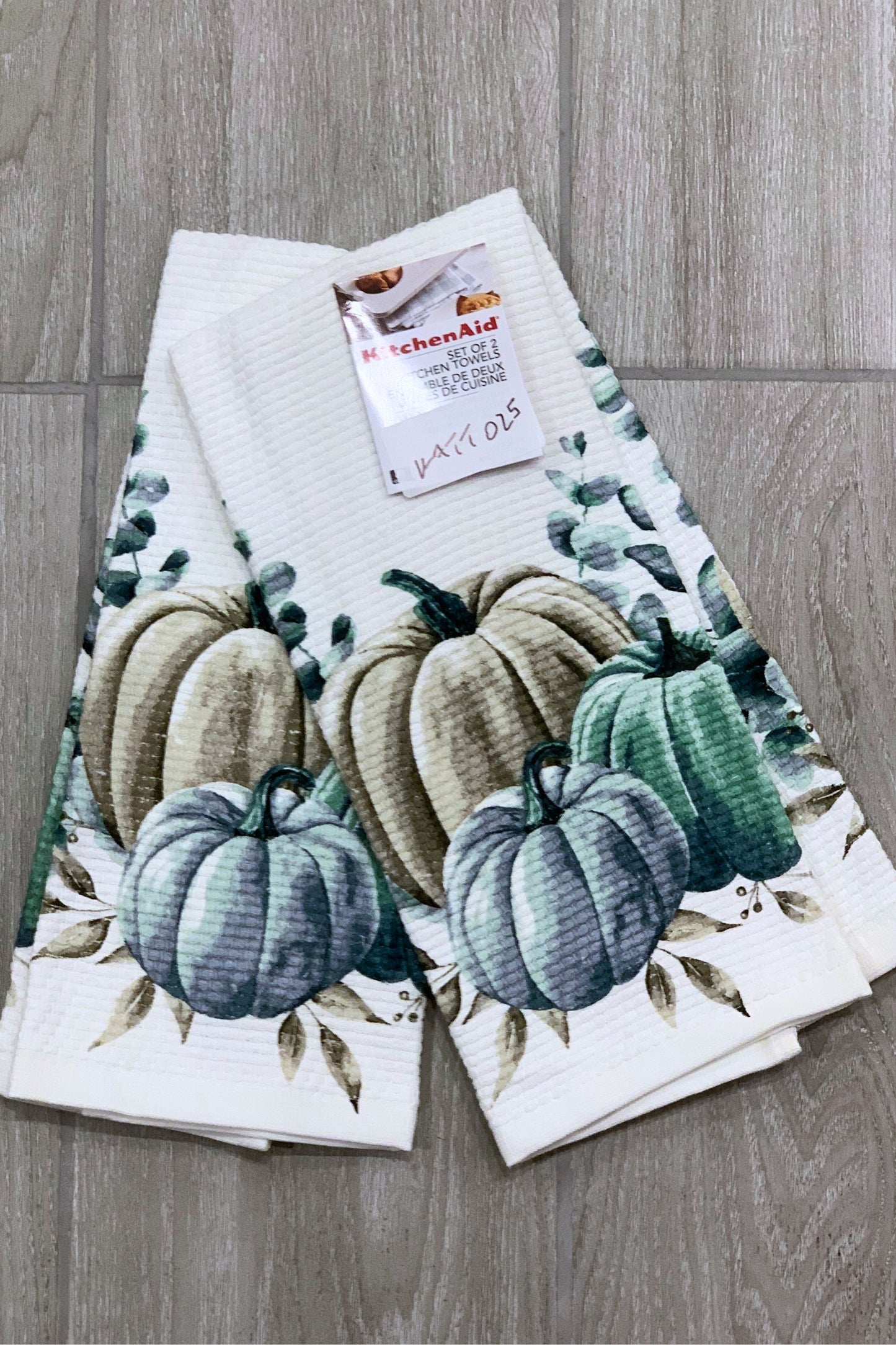 New KitchenAid Tea-Towels x2 Pumpkins (with Flowers