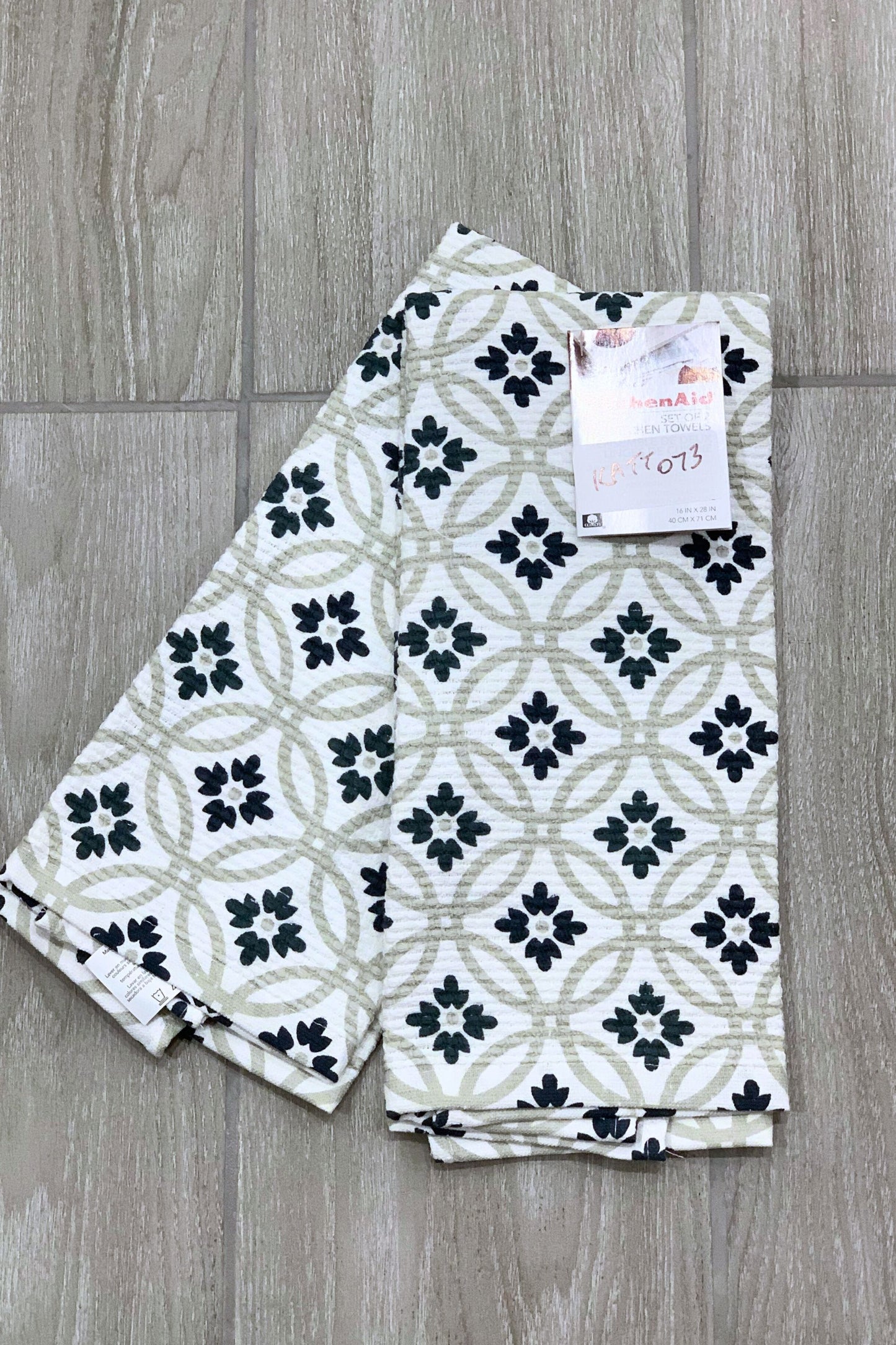 New KitchenAid Tea-Towels x2 Flowers