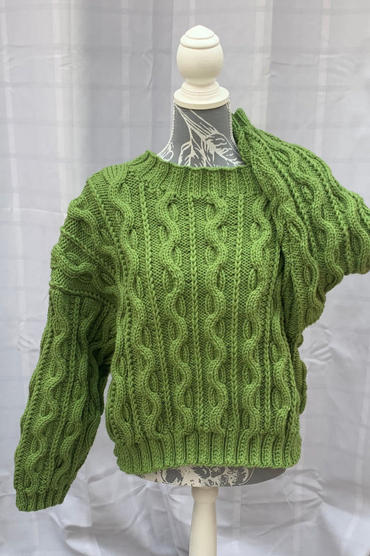 Ladies Chunky Sweater - Travelling Cable, Fern Green