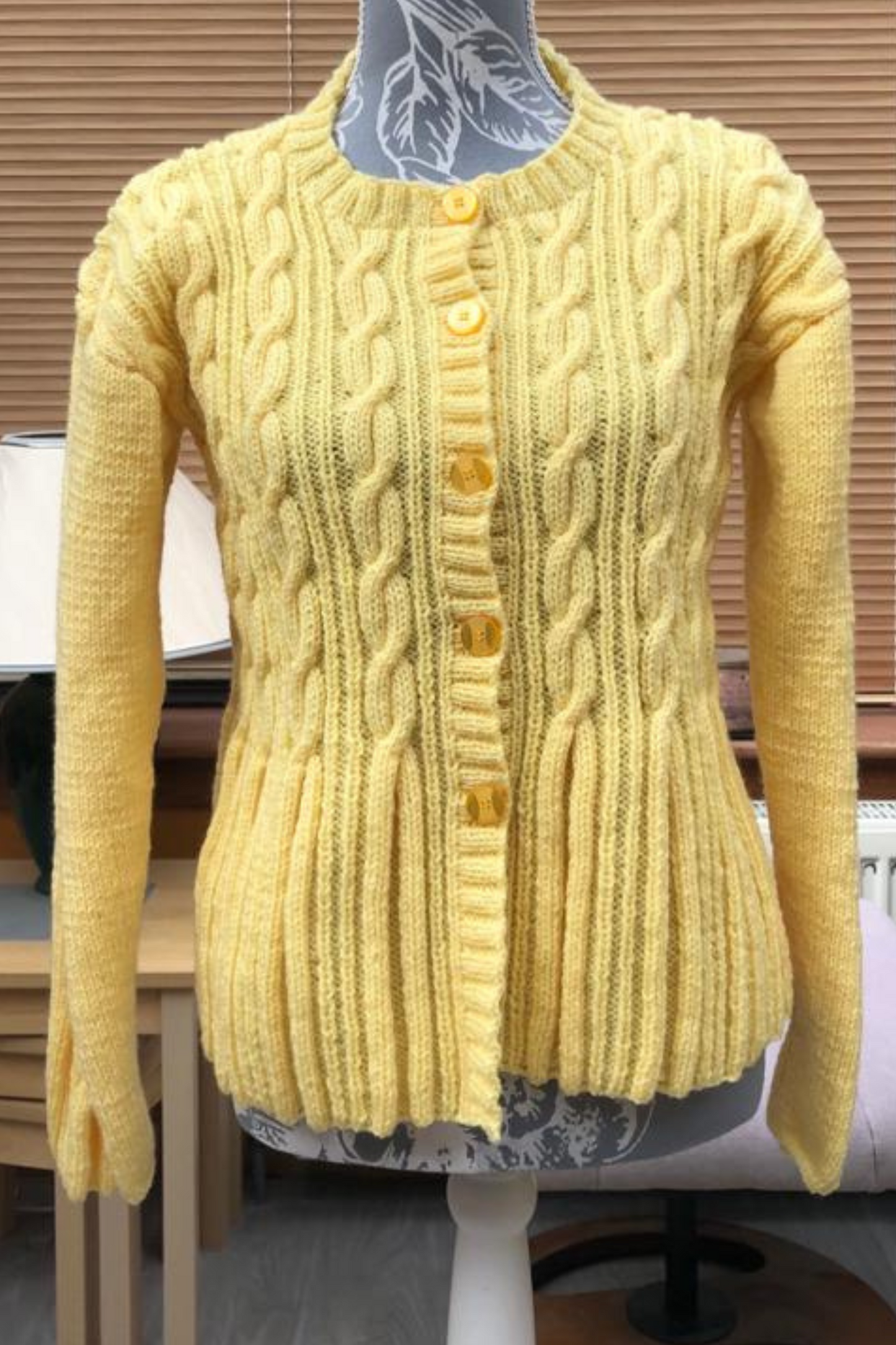 Ladies Round Neck Cardigan - Primrose (UK 12 32"/34" chest)